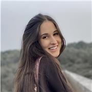 Soy estudiante de doble grado universitario, concretamente de empresariales y de derecho, por lo tanto me defiendo tanto en el ámbito de las letras como de lo números